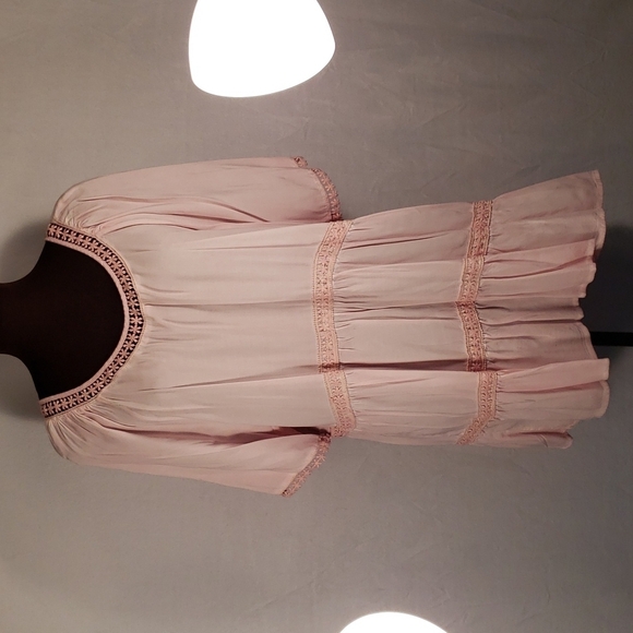 Pink top - Picture 1 of 3